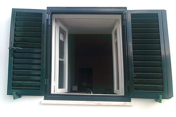 Serralharia Farrau - Caixilharias