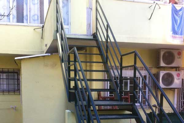 Serralharia Farrau - Escadas Ferro