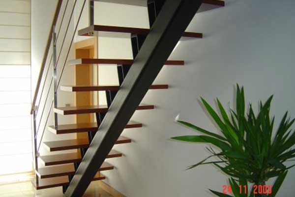 Serralharia Farrau - Escadas Ferro